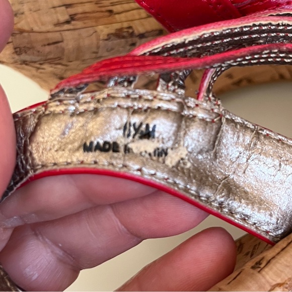 Moda Reflex Red Sandals - Picture 10 of 12